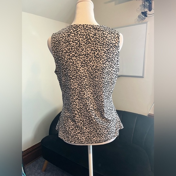 Leopard Print Sleeveless Top - Picture 3 of 4